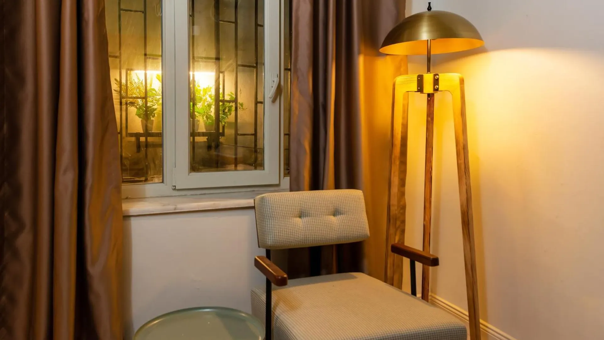 Maison Chic : Newly Renovated 3Br In City Center Стамбул Турция