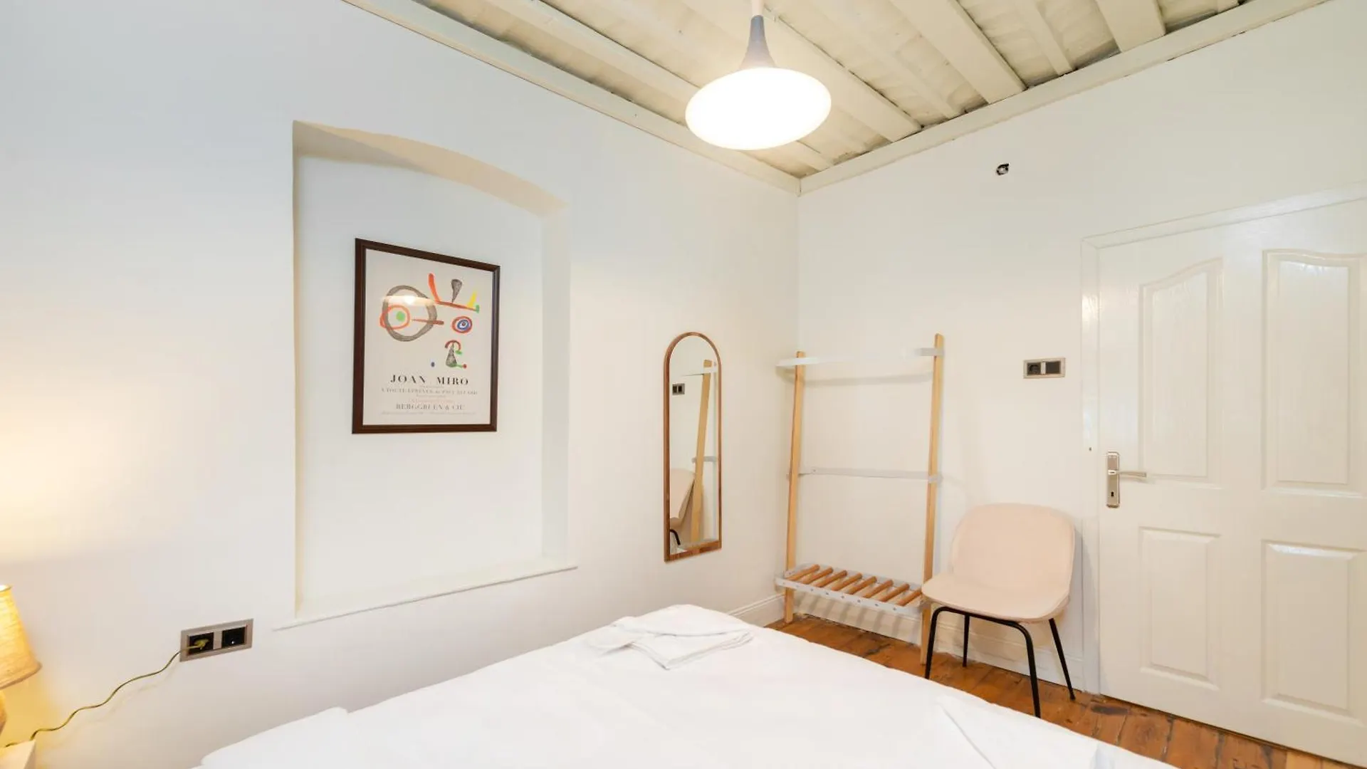 Maison Chic : Newly Renovated 3Br In City Center Istanbul